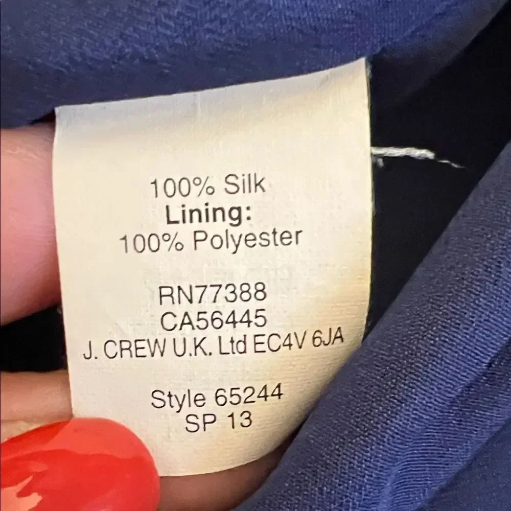 Like New! J. Crew 100% Silk Navy Sleeveless Blouse in Size 6